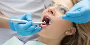 Smile repair during a dental emergency